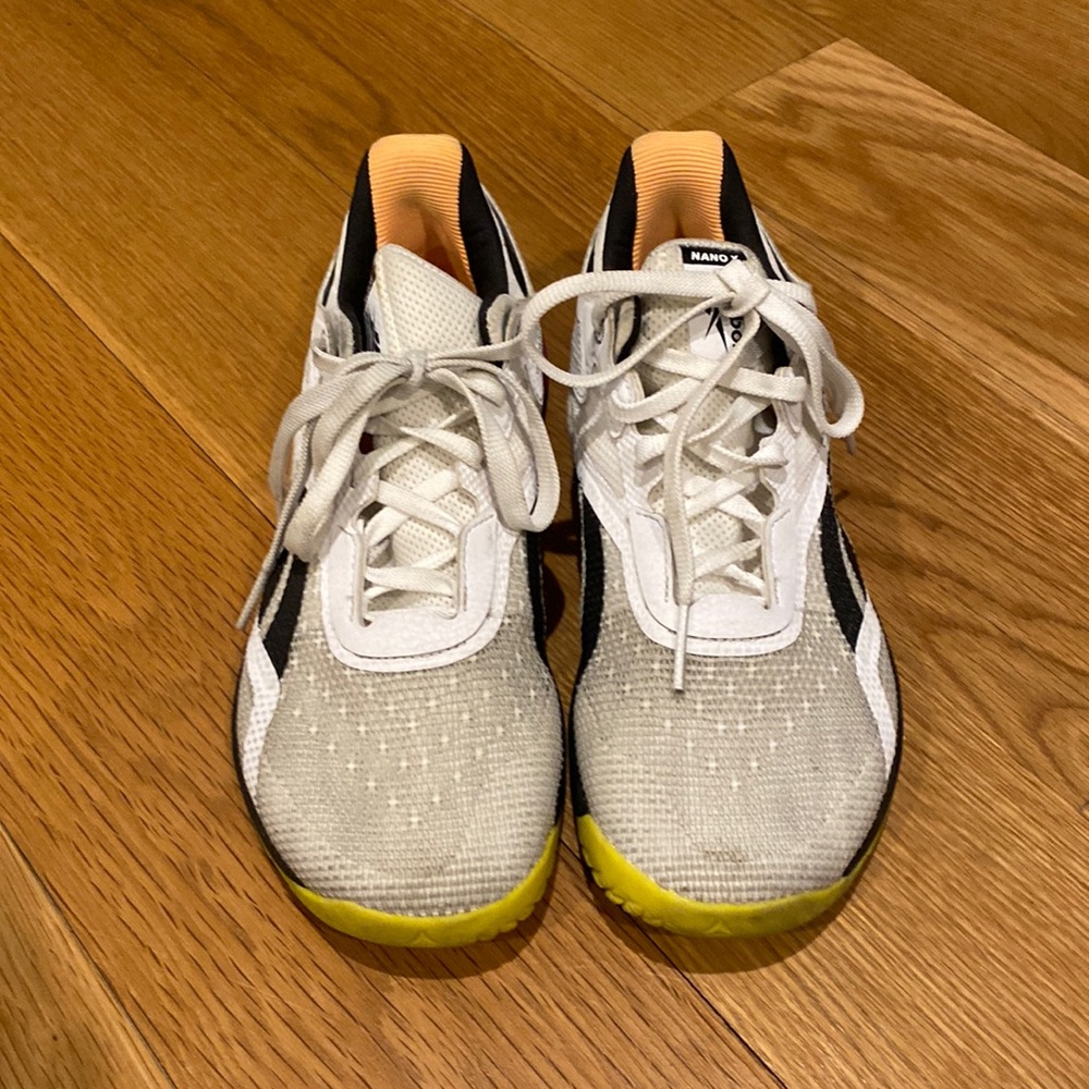 Women’s lifting shoes from Reebok. Size 7.5 barely worn.